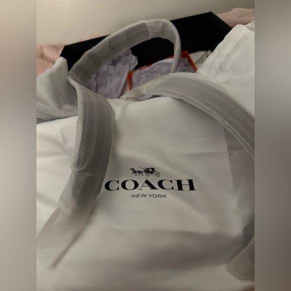 Coach Chain Tabby Black/Brass - Picture 8 of 8